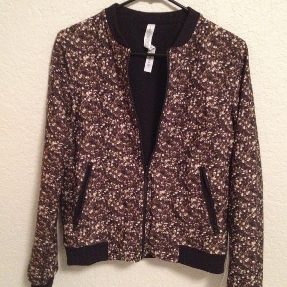 LULULEMON Party Bomb Jacket - Picture 1 of 4