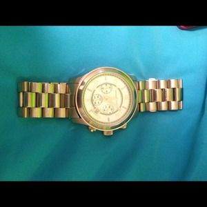 Michael Kors gold oversized runway watch! Mk8077