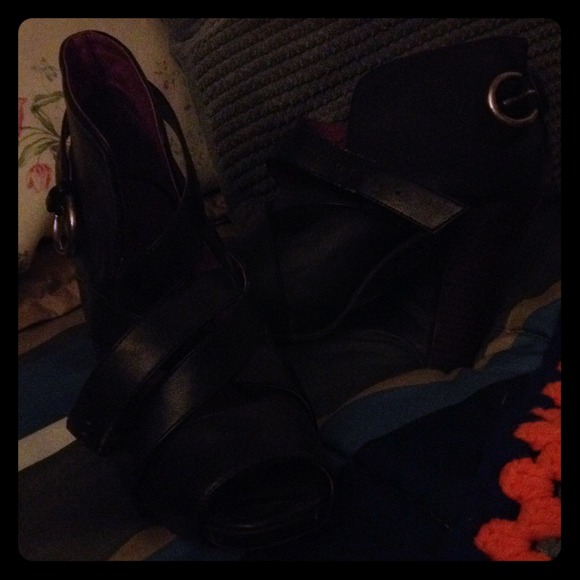 High heels size 7!