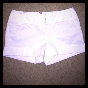 💄Express white shorts💄