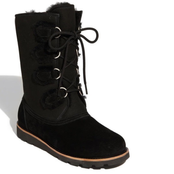UGG Rommy Winter Boot Size 7