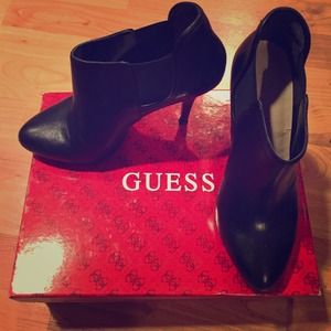 Guess booties super cute and comfortable