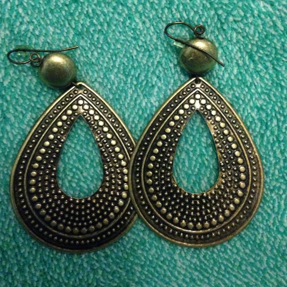 Old gold looking earrings