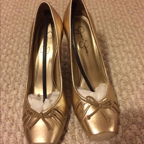 Gold rose metallic leather wedges