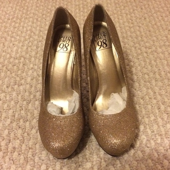 Gold glitter sparkle heels
