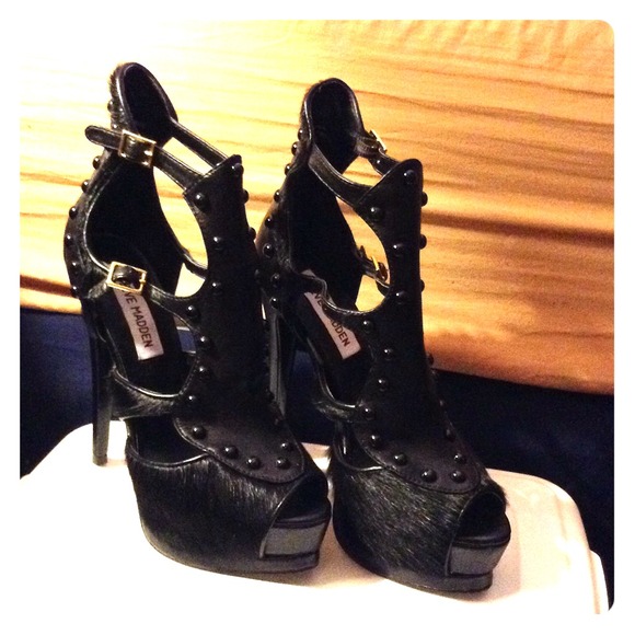 Steve Madden pony hair heels