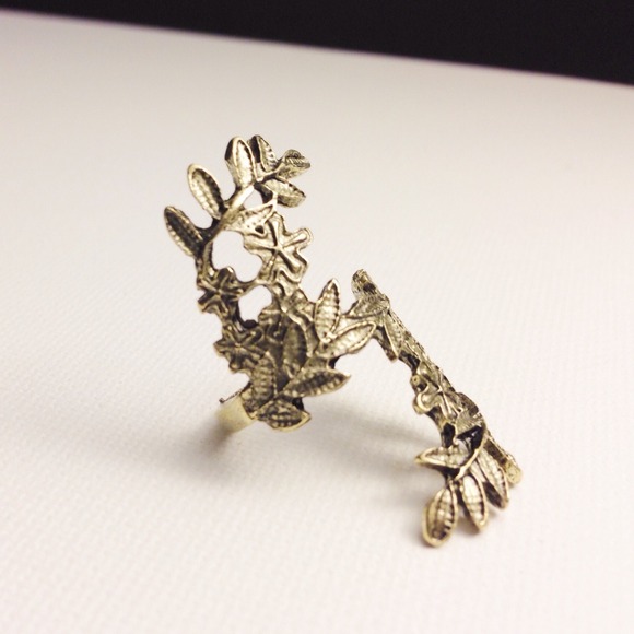 Leaf ring wrap - Picture 2 of 2