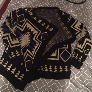 Cozy Christmas sweater.🎄