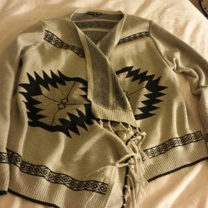 Grey tribal print sweater cardigan knit fringes