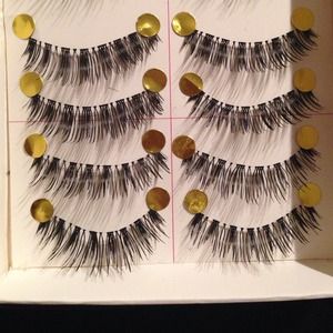 Brand new 8 pair of fake eye lashes! Glam time!