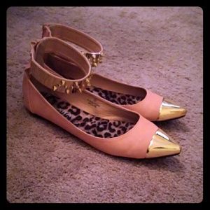 Peach and gold pointed flats by Love Culture