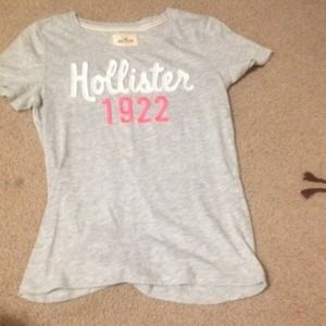 Hollister shirt !!