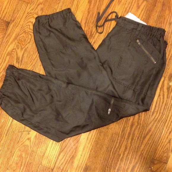 After Xmas Sale!! DKNY grey silk loose cargos
