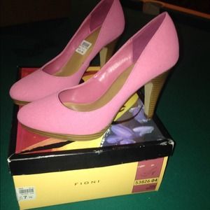 Fioni pink high heels