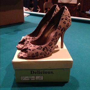 Delicious peep toe leopard print heels