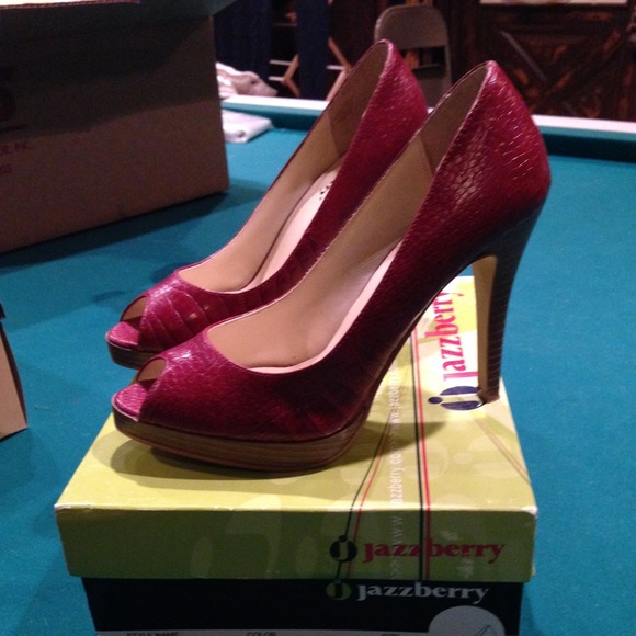 Jazz berry peep toe red crocodile heels
