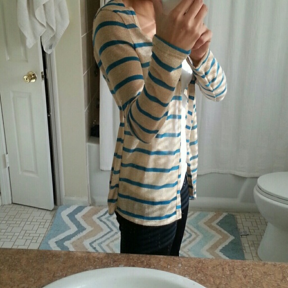 NEW W.TAG!!! Gold and teal Cardigan