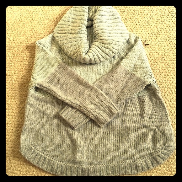 silver & grey detachable cowl neck/ crew sweater