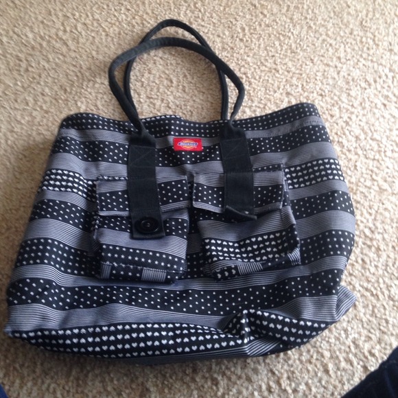 Dickies polka dotted bag.