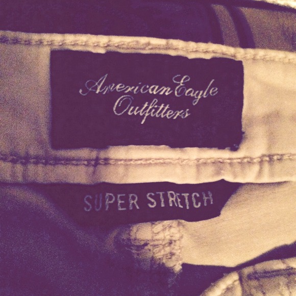 American eagle khaki jeans
