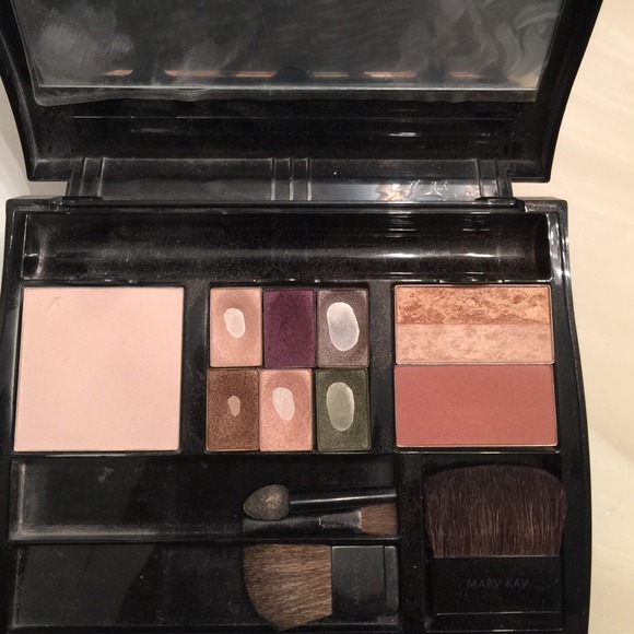Mary Kay set