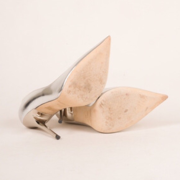 Sold - Picture 3 of 4