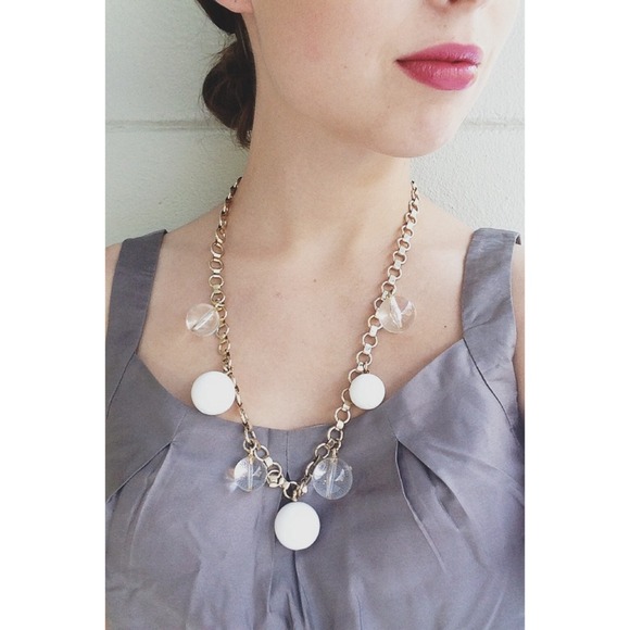 ♥️SOLD Vintage 1960s bauble necklace - Picture 2 of 2