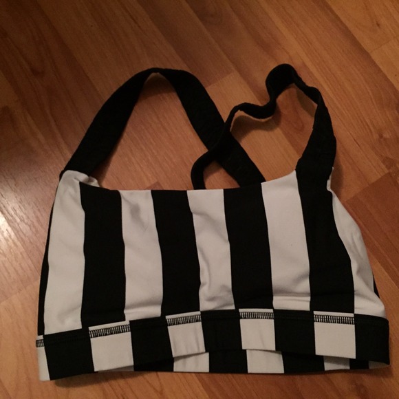 Lululemon bra