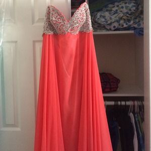 Prom dress long, worn once