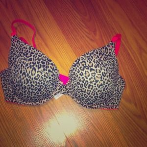 Vs push-up bra