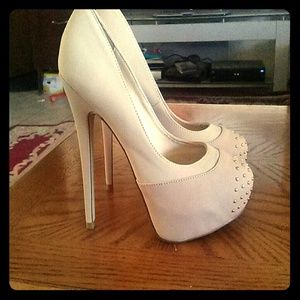 Nude and pale pink heels