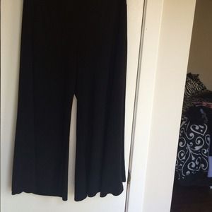 Stretch Gaucho Capri.