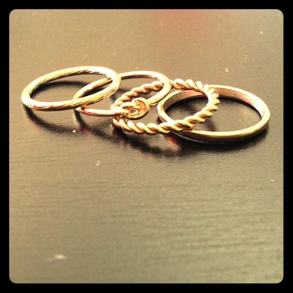 Upper finger rings