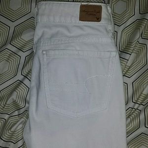 White American Eagle jeans