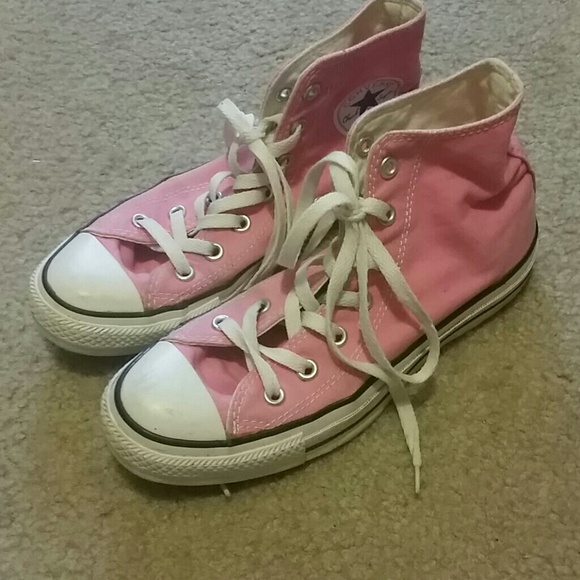 Pink hi top chuck taylor classic converse