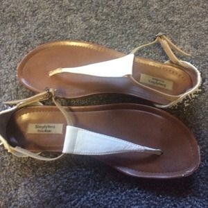 Vera Wang Sandals