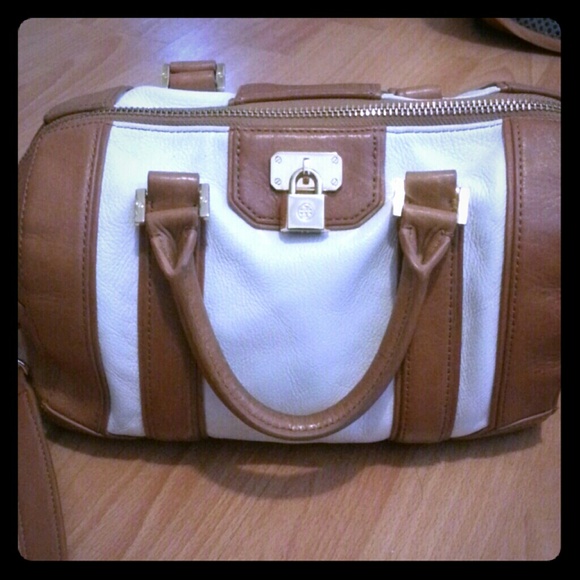 Tory Burch Handbags - Authentic Tory Burch Lock Handbag