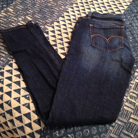 Women's Levi Jeans