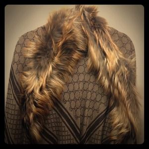 Gucci shawl with fur