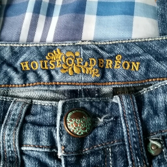 **FLASH SALE**House of Dereon jeans by Beyonce - Picture 2 of 4