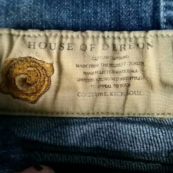 **FLASH SALE**House of Dereon jeans by Beyonce - Picture 3 of 4