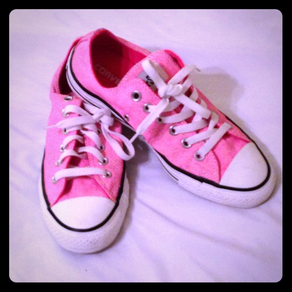 Pink Converse.