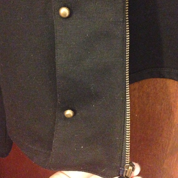 Sold in Bundle! Urban Outfitters Jacket - Picture 4 of 4