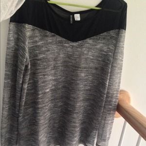 H&M medium light grey sweater.