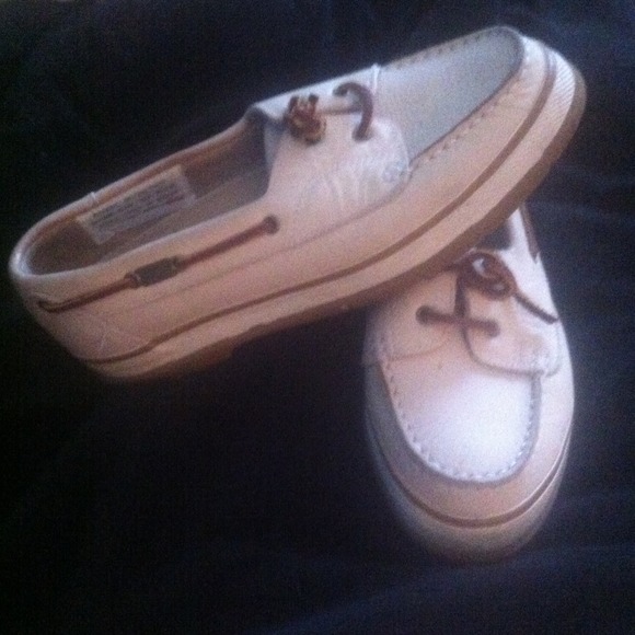 🎉FLASH SALE🎉 Bass : tan shoes