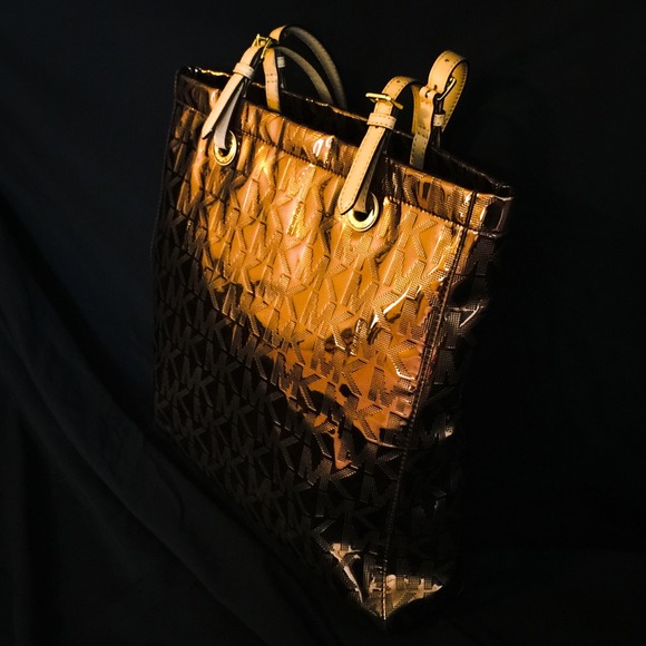 MICHAEL Michael Kors Taryn Large Metallic Leather Tote Bag  Michael Kors Metallic Tote