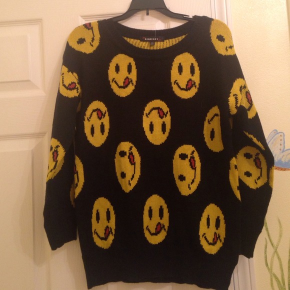 Smiley tounge sweater