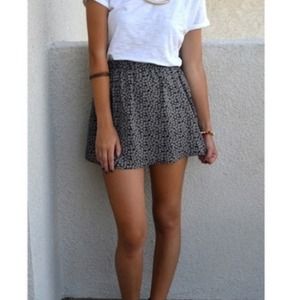 Brandy Melville skirt