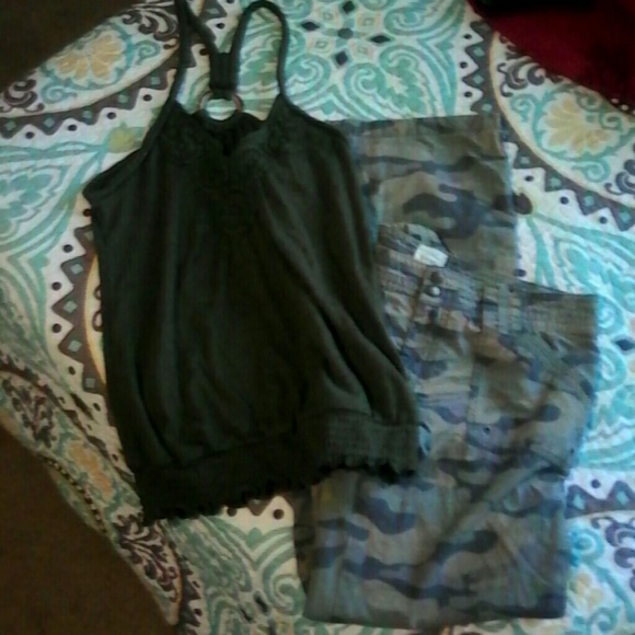 Bundle!!??Red Camel Tank,with camouflage cargo pan