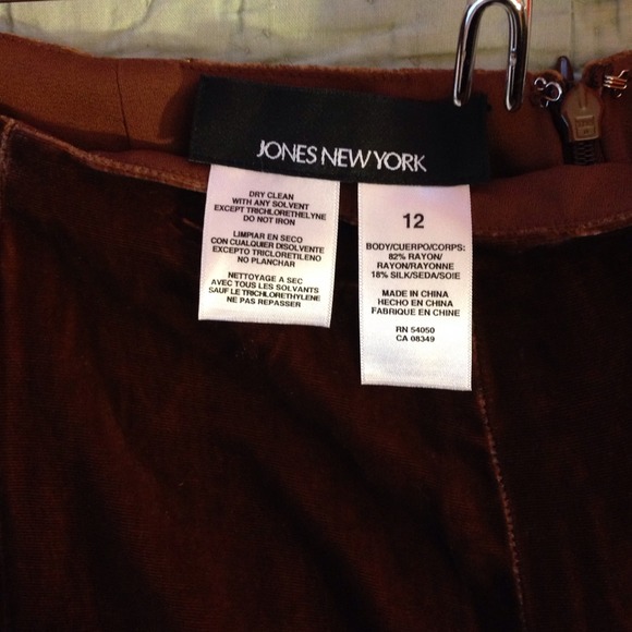 Bundled. Brown velvet skirt - Picture 4 of 4